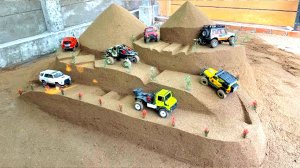 Песочница с машинками на радиоуправлении