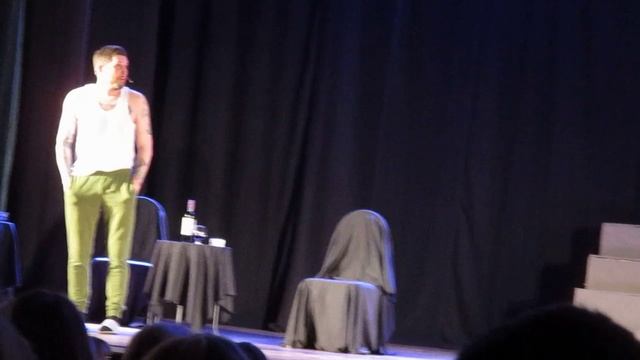 Маленькая л. - Шкаф