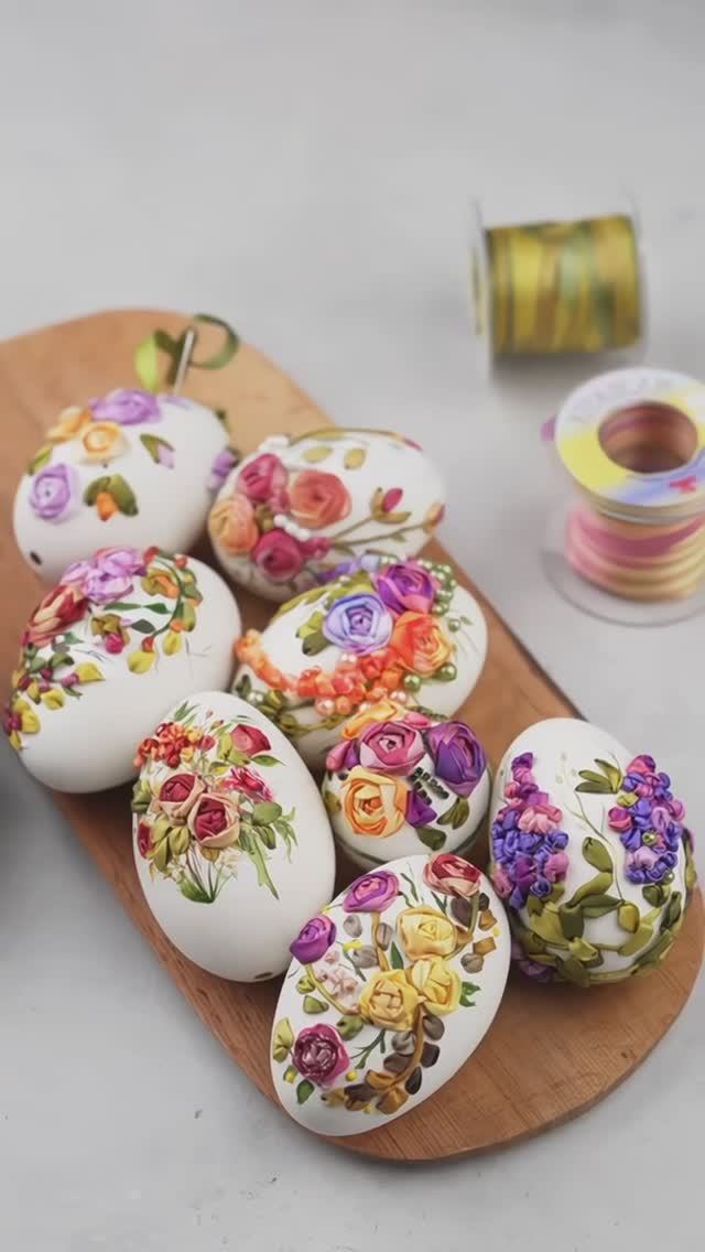 Пасхальное яйцо с вышивкой лентами: необычная техника