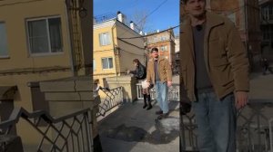 Снял съемку на фотоаппарат за 4000₽ в обычном старом районе