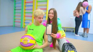 БАСКЕТБОЛИСТ ВЫПРОСИЛ НОВЫЙ АЙФОН!!! ЗАЧЕМ ДИАНА ПОВЕРИЛА?