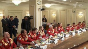 В Совете Федерации наши герои-паралимпийцы поделились своими идеями и предложениями.