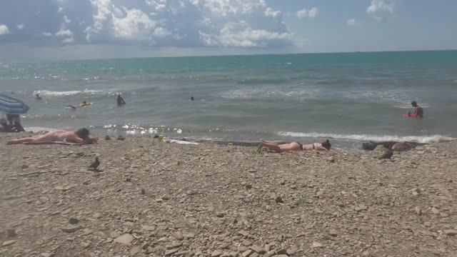 Гуляем с камерой по нашему палаточному лагерю на море. Романтика автокемпинга