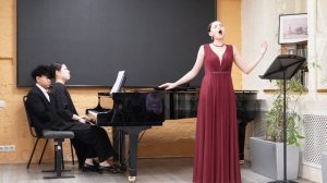 Вероника Мешкова исполняет «К ночи» и «Я хотел собрать букетик» Рихарда Штрауса. Ф-но — Ким Джихюн