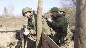 На полигонах в Московской области проходят подготовку будущие штурмовики.