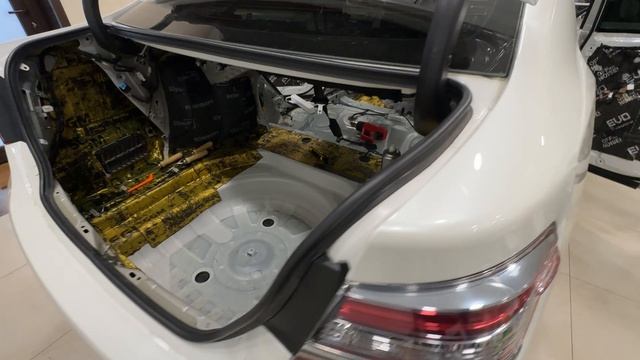 Полная шумоизоляция авто Toyota Camry 55 в Краснодаре