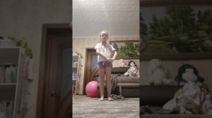 много песен