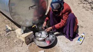 284ч.Весна в сердце невзгод: любящие усилия матери-кочевницы