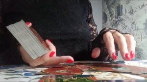 Какой мужчина к вам спешит? Расклад Таро