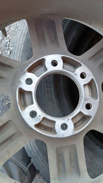 Шиномонтаж жесть с посадочными на ободах и привалтчной плоскости ступиц - распространённая проблема.