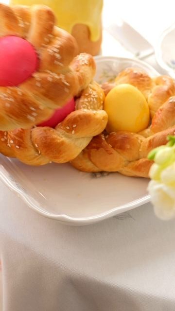 Семейный пасхальный стол