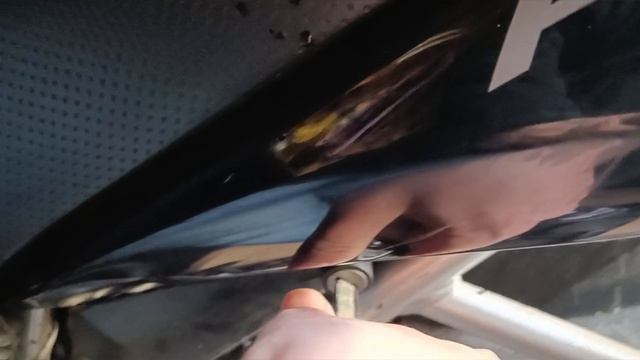 Замена лампы стоп сигнала и габарита на Yamaha fz6