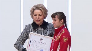 Валентина Матвиенко встретилась с паралимпийцами, которые произвели фурор на Играх в Италии.