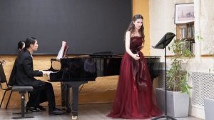 Екатерина Соколова исполняет «Я стоял во мрачных грёзах» из опуса 13 Клары Шуман. Ф-но — Се Луцзюнь