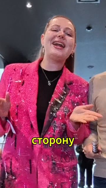 Что девушка носит каждый день, а снимает один раз в год? Как расшифровывается СССР...