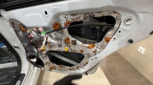 Полная шумоизоляция седана Toyota Camry 70