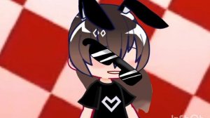 коллабик ( ме ) с Эмилиеи даваите на вам какоито образ был например очки...