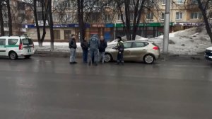В Кемерове автоинспекторы задержали автомобиль должника по штрафам