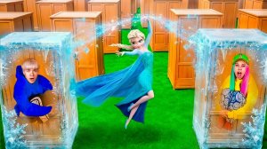 ПРЯТКИ В ШКАФАХ ОТ РУМИ, ЭЛЬЗЫ И ЛЕДИ БАГ В 3:00 НОЧИ