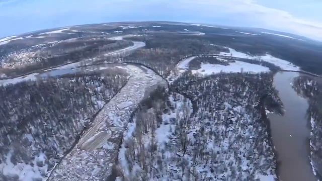 Ледостав сменился ледоходом: как изменилась ситуация на реках за 3 дня — смотрим с вертолета