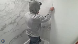 Установка ПВХ панелей на стены в ванной