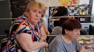 ХАЙПУША - Хитра Надюха ХУДЕЕТ на макаронах!  Шупа молотит, как шахтёр! ПАРОДИЯ