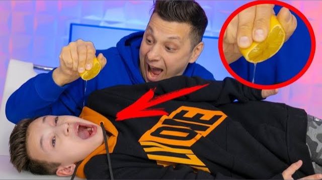 КТО ХУЖЕ НАРИСУЕТ ТОТ ЭТО СЪЕСТ ЧЕЛЛЕНДЖ ! Кто КРУЧЕ Артур или Папа?