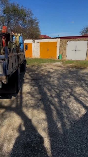 Работаем каждый день не покладая рук