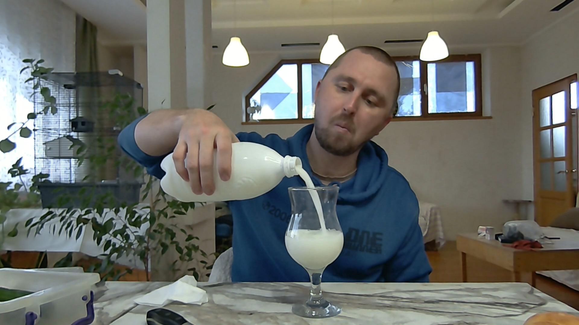 Покушаем вместе, тефтели, бурый рис, айран, банан, вопрос к зрителям