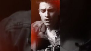 А в небе кружат облака.