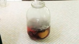 Самый тонизирующий напиток в знойный день. Холодный фруктовый чай.