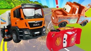 МУЛЬТИКИ ПРО МАШИНКИ 🚗 МОЛНИЯ МАКВИН И АПОКАЛИПСИС СКОРОСТИ. ВСЕ ГОНЩИКИ НА ОДНОЙ ТРАССЕ ПРИСТОНА