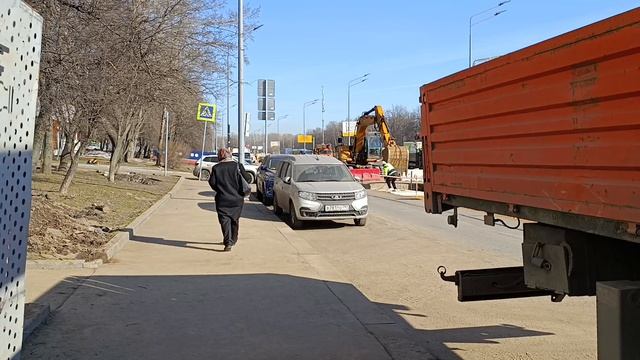 На Липецкой Бирюлёвской линии укладывают плиты ПАГ для переноса движения