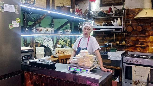 ОТПРАВИЛИ ОВЕЧЕК НА ТАКСИ В ПИТЕР!