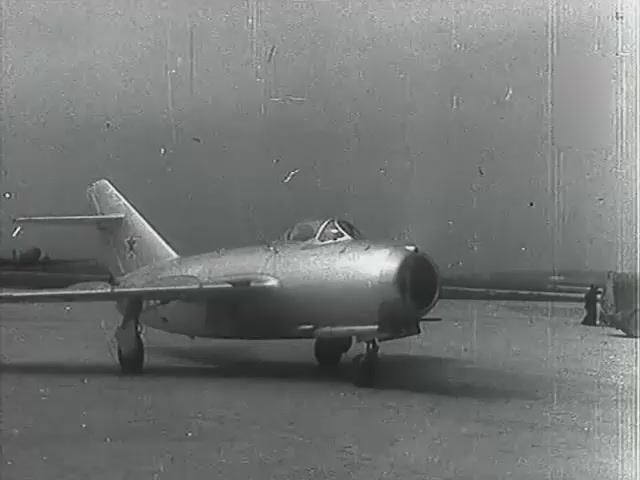 Фильмы НИИ ВВС РККА. Советские военные самолеты. Самолёт МиГ-15