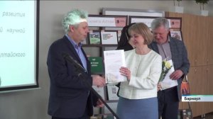 Лучшие книги 2025 года назвали на закрытии масштабного книжного фестиваля «Издано на Алтае»