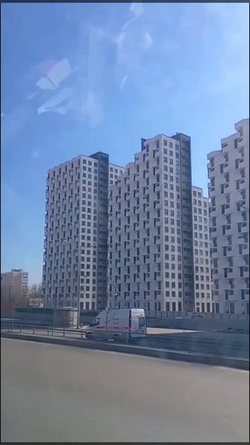 Выезд из туннеля: Архитектура города. #самара #весна #поездка #обзор