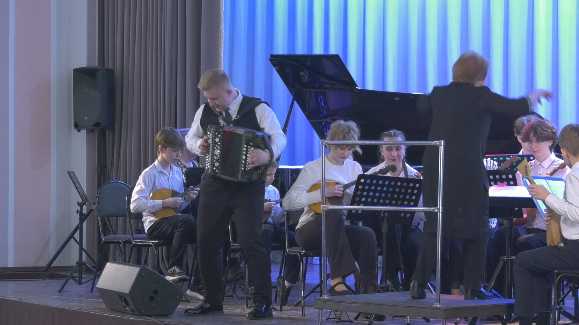 В Павловском Посаде прошел конкурс имени Евгения Дербенко «Россия синеокая»