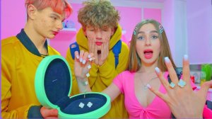 СМАЙЛ РЕШИЛ ВЕРНУТЬ ЛЮБОВЬ ДИАНЫ БУНТАРКИ ЗА ДОРОГИЕ ПОДАРКИ!!! ДИАНА ВЕРНЁТСЯ ИЛИ НЕТ?