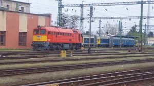 Тепловоз 628-235 следует маневровым порядком