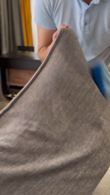 Если ваши диваны нуждаются в чистке, мы поможем!