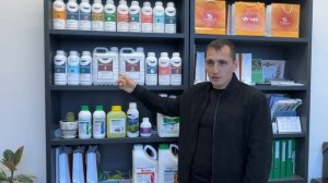 Обзор удобрений и препаратов, которые можно применять при выращивании клубники во время цветения