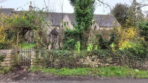 Успокаивающий дождь превращает английскую деревню в рай на земле. Прогулка по сельской местности.