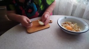 Жизнь пенсионеров.Какие они вкусные 😋.