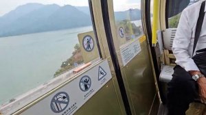 Фуникулер с прозрачным полом! Страшно, но очень красиво! Муж купил и мне японские часы ⏰️. Гонконг.