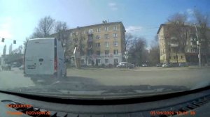 Полный игнор ПДД??? Или тупо не знают???