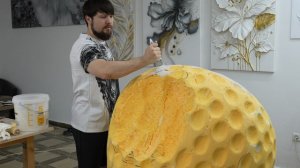 КЛУБНИКА НА ВЫСТАВКУ В МОСКВЕ. БАРЕЛЬЕФ. БЕЛЫЙ ТИГР. VEKARTA