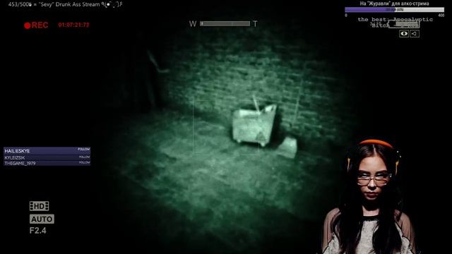  Outlast w PinkJuli - Игра совсем не страшная.часть2