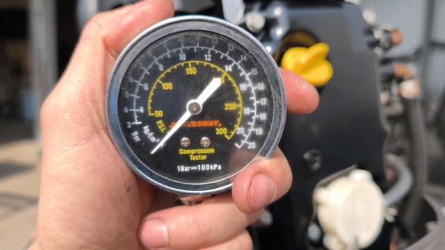 Арт 2153 Замер компрессии лодочного мотора Tohatsu MFS30, 2005 смотреть онлайн