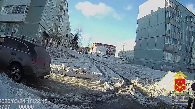 В Юрге сотрудники полиции помогли шести автомобилистам выбраться из снежных ловушек смотреть онлайн